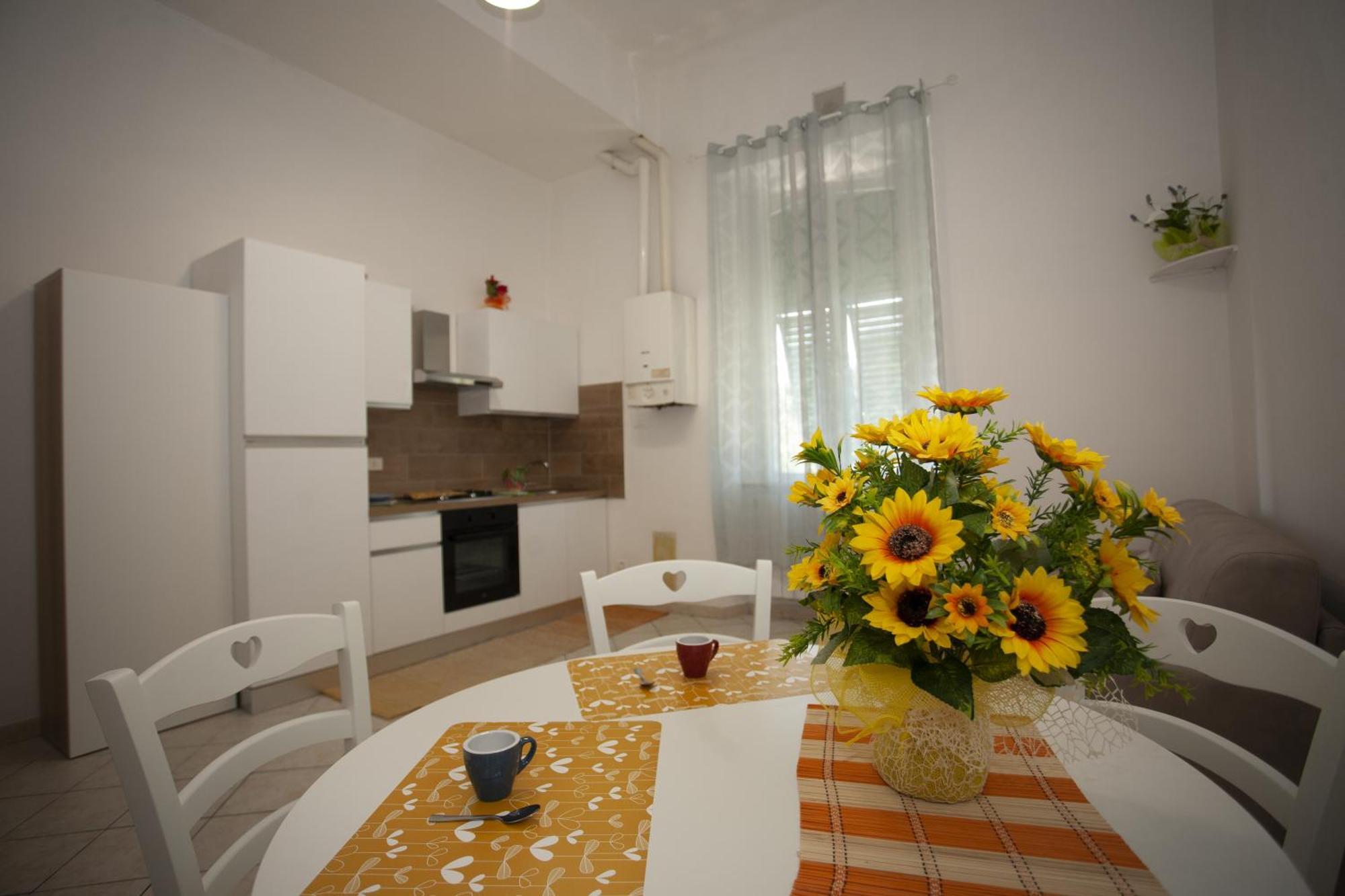 Casa Dea Apartment Livorno Ngoại thất bức ảnh